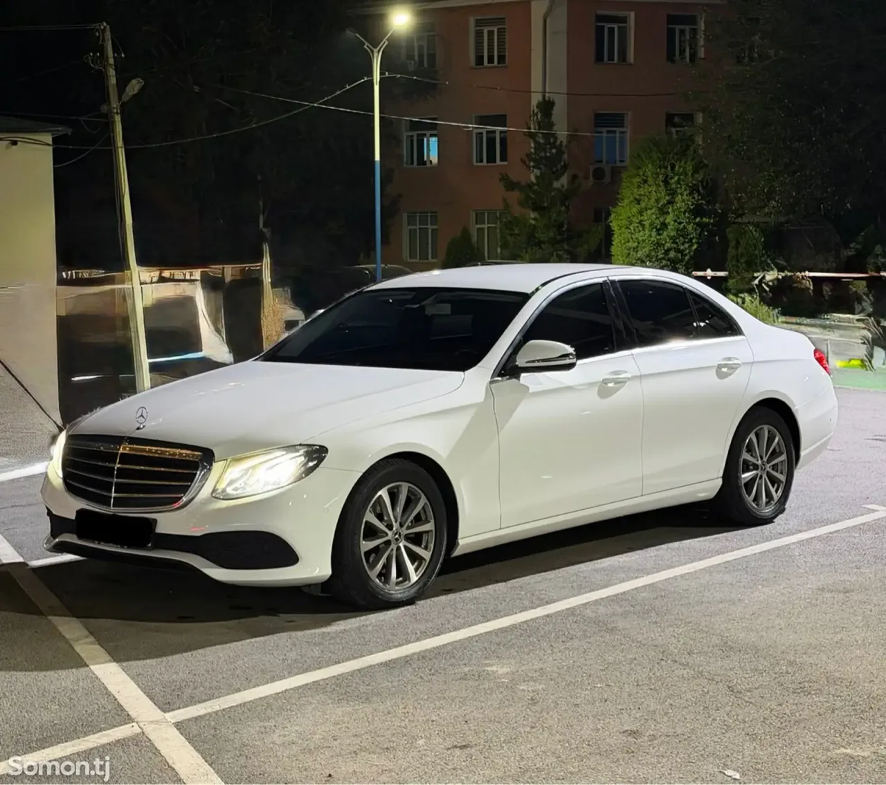 Mercedes-Benz E class 2019 · 2.0 AT