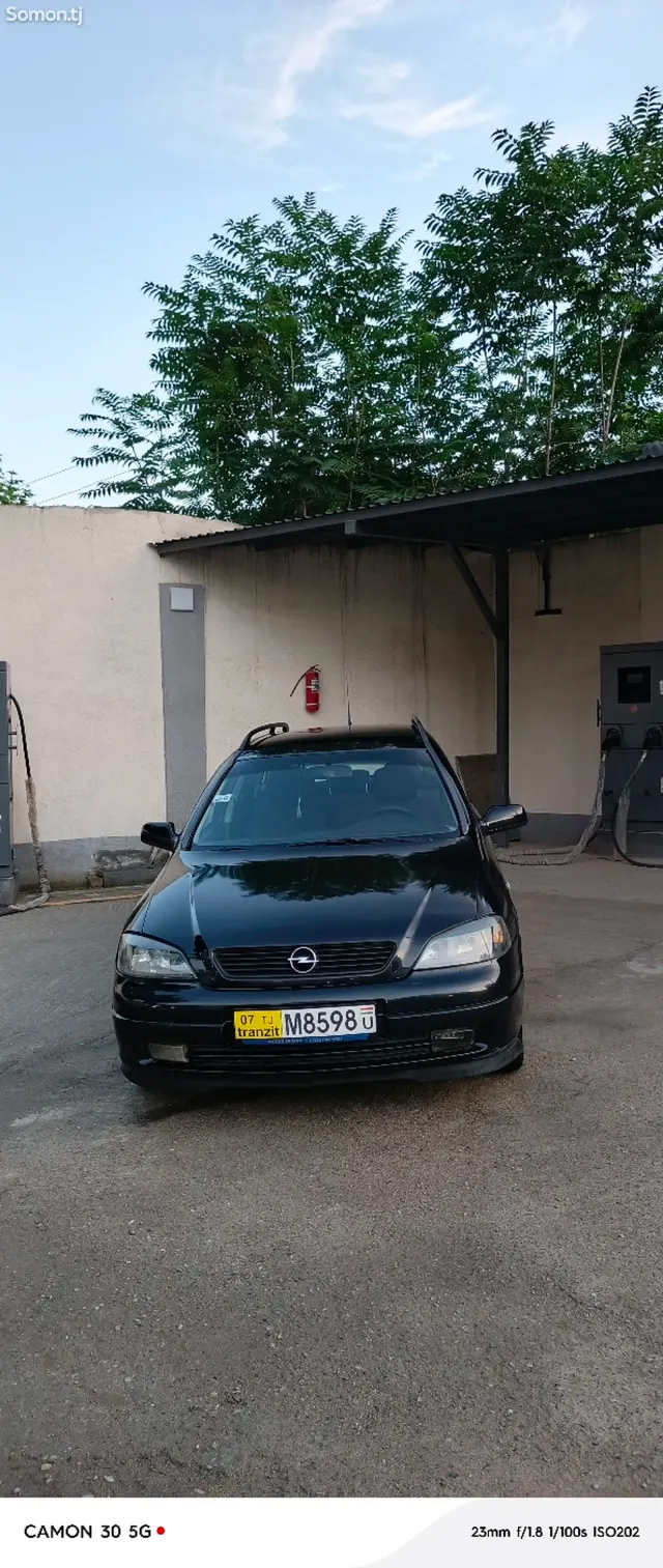 Opel Astra G 2002 · 1.6 MT