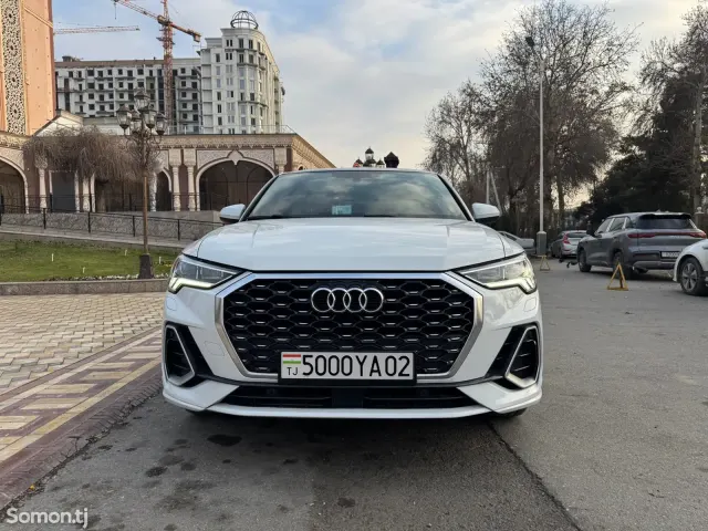 Audi Q3 2020 · 3.5 AT