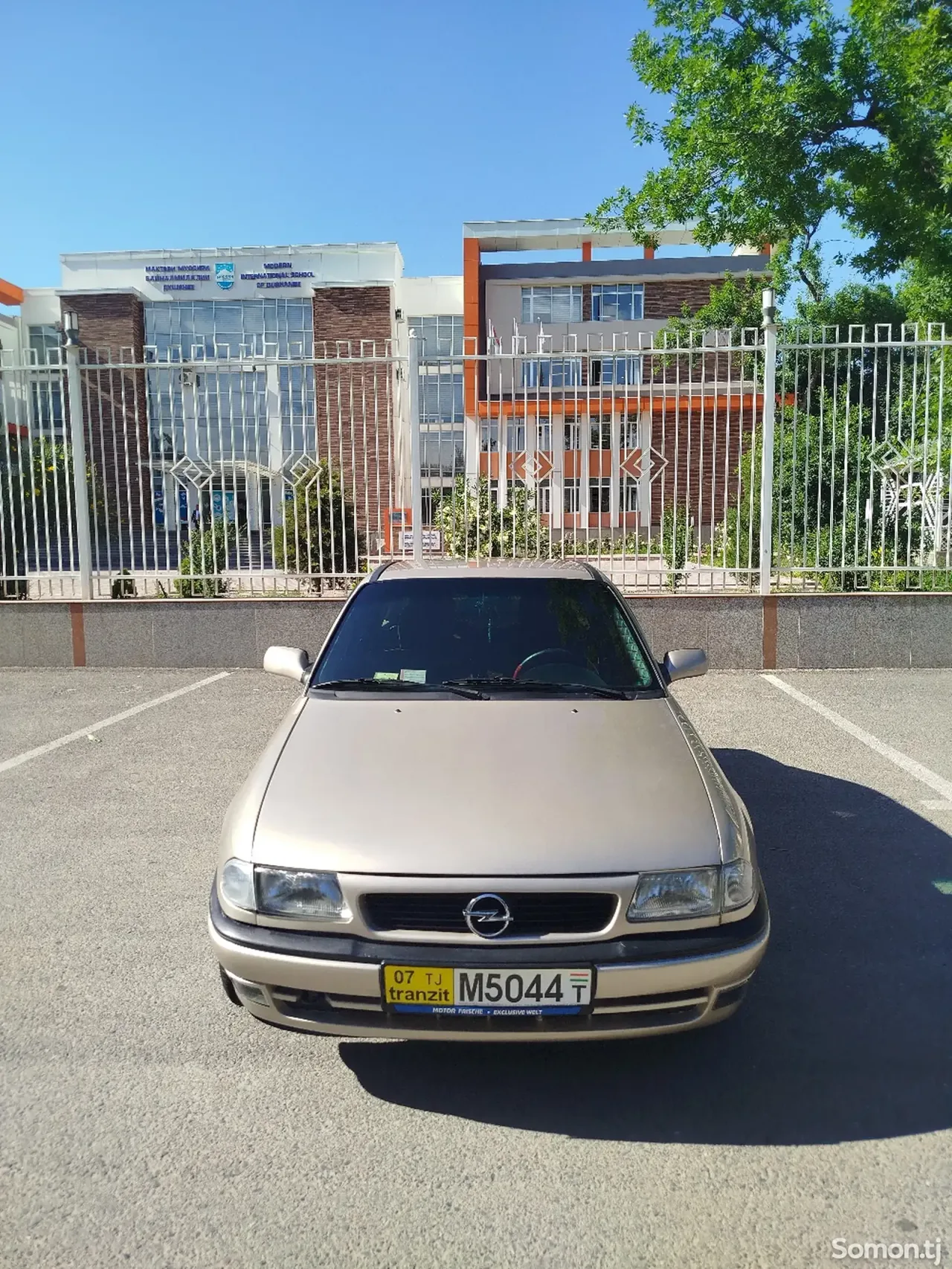 Opel Astra F 1995 · 1.6 MT