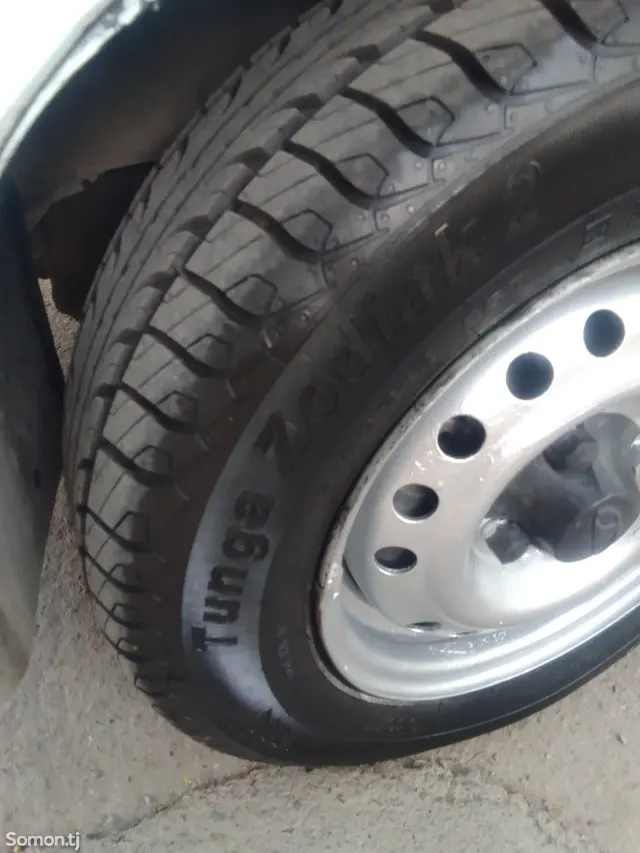 Daewoo Nexia 1996 · 1.6 MT