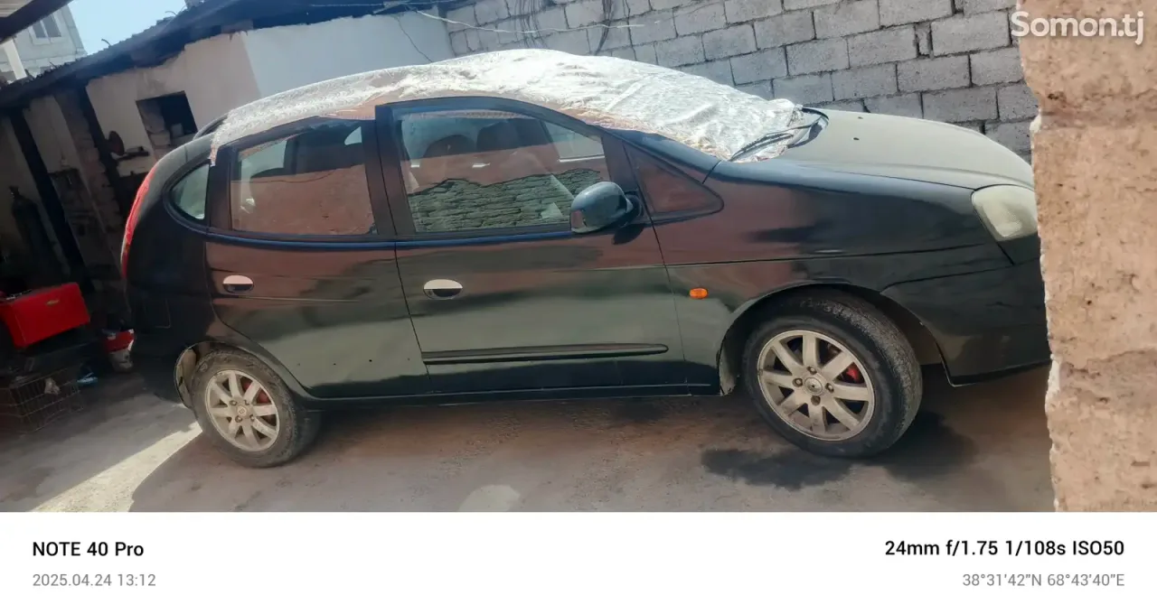 Chevrolet Rezzo 2001 · 1.8 MT