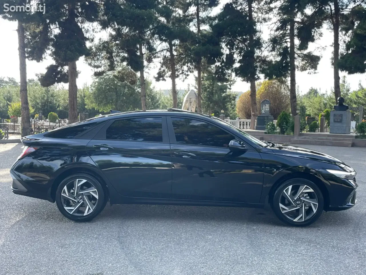 Hyundai Elantra 2024 · 2.0 AT