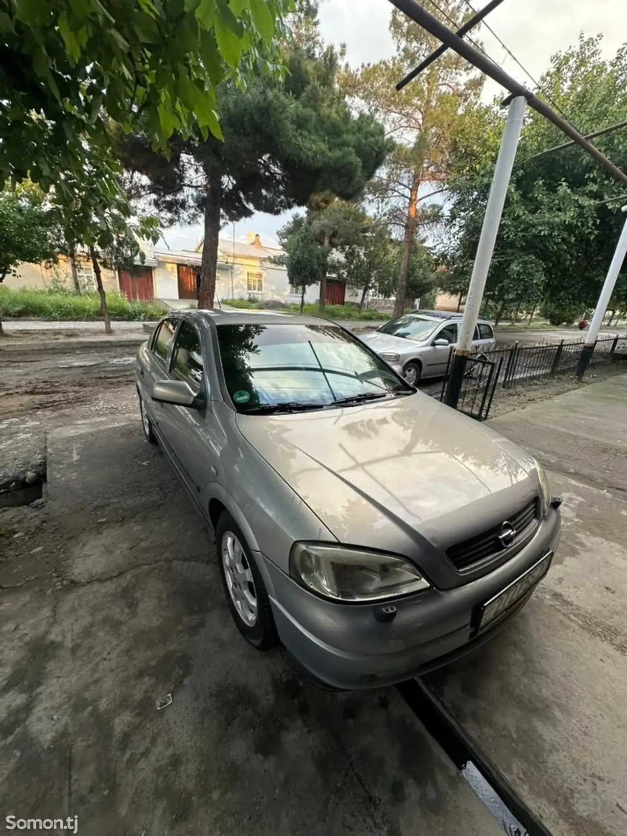 Opel Astra G 2002 · 1.6 AT
