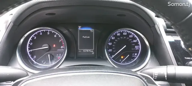 Toyota Camry 2018 · 2.5 AT