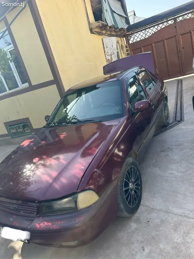 Daewoo Nexia 1995 · 1.6 MT