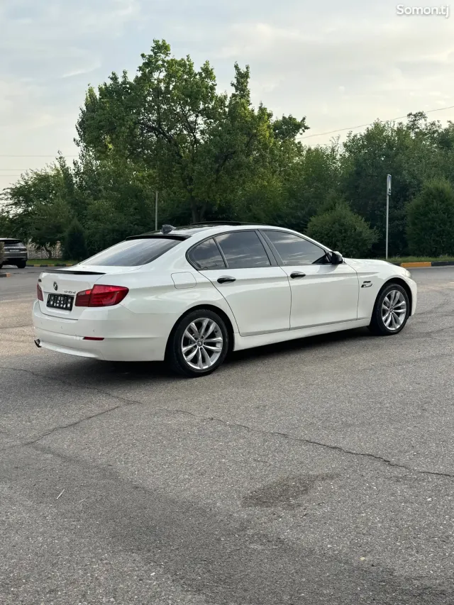 BMW 5 series 2011 · 2.0 AT