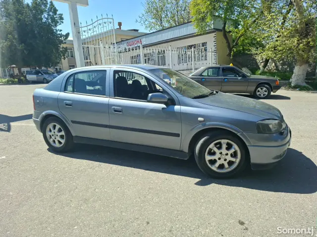 Opel Astra G 2003 · 1.6 MT