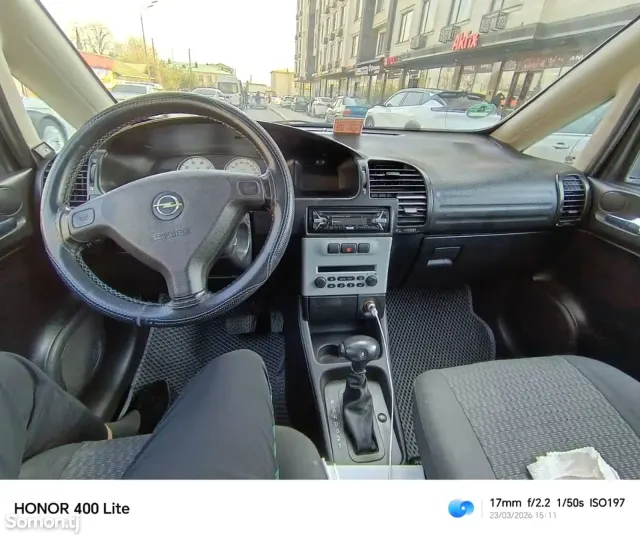Opel Zafira 2004 · 2.2 AT