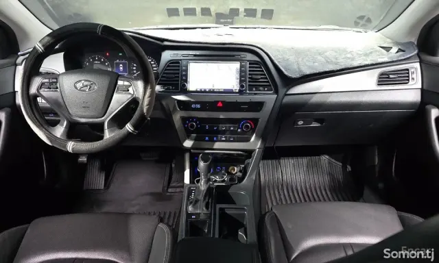 Hyundai Sonata 2015 · 2.0 AT