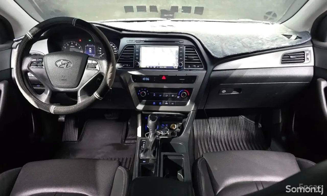 Hyundai Sonata 2015 · 2.0 AT