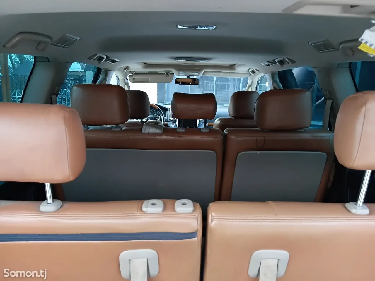 Toyota Land Cruiser 2011 · 4.0 AT