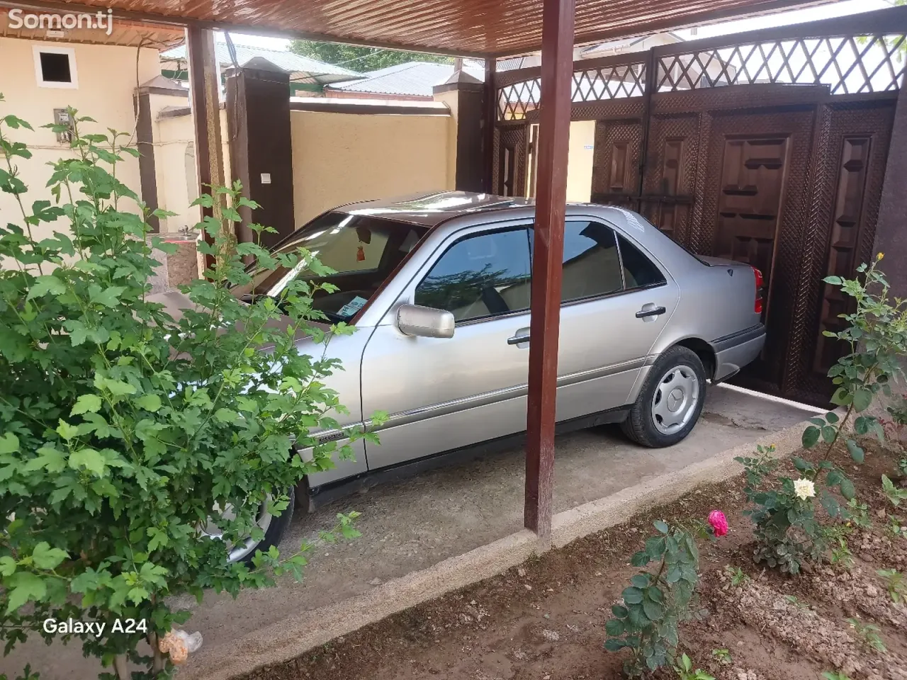 Mercedes-Benz C class 1994 · 1.8 MT