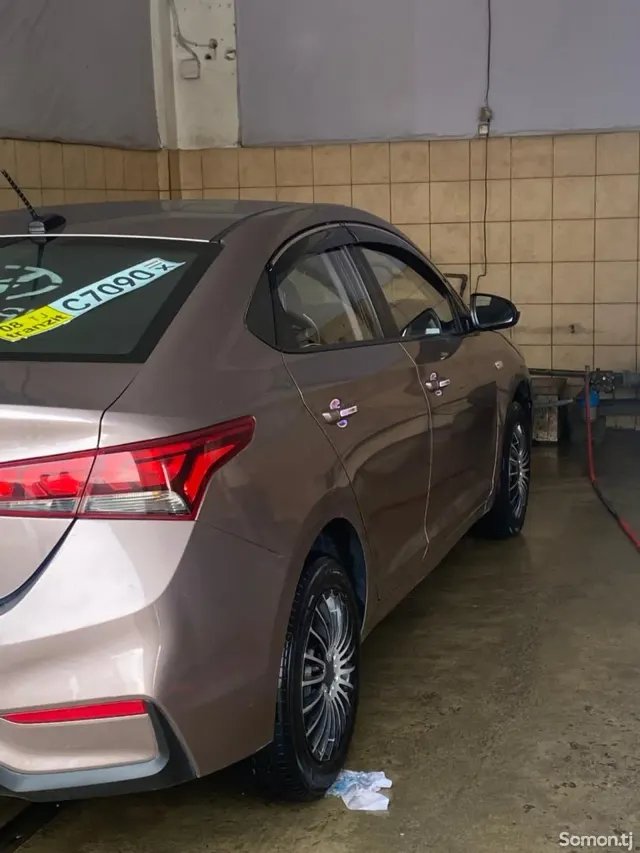 Hyundai Solaris 2019 · 1.6 AT