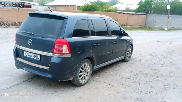 Opel Zafira 2008 · 0.7 MT