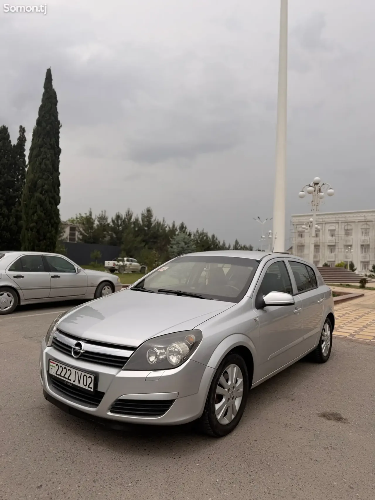 Opel Astra H 2006 · 1.6 MT