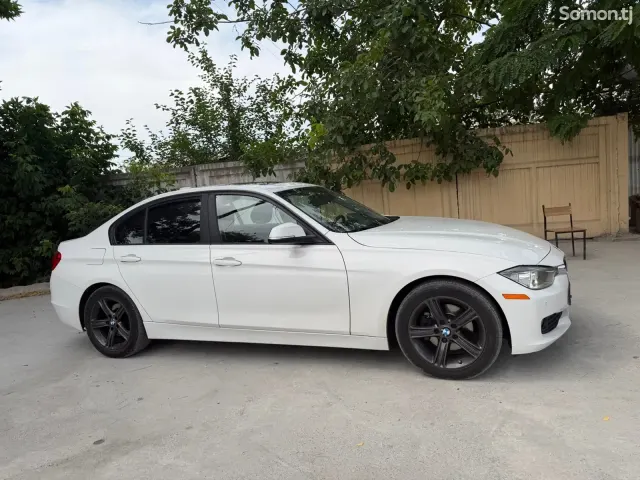 BMW 3 series 2015 · 2.0 AT
