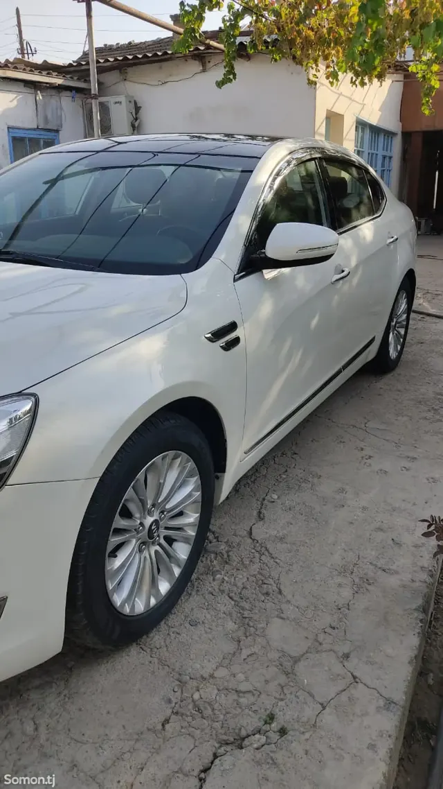 Kia K7 2014 · 3.0 AT