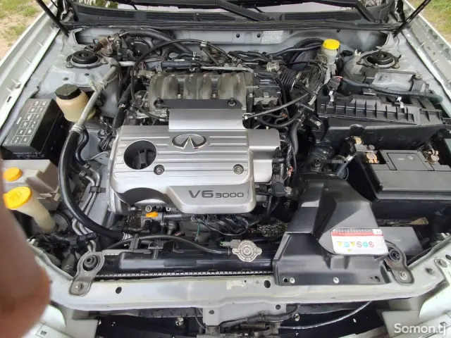 Nissan Maxima 2004 · 2.5 MT