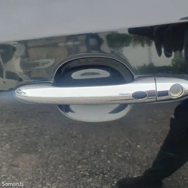 Kia Carnival 2015 · 2.2 AT