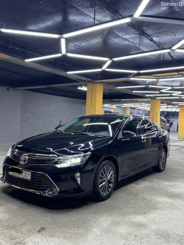 Toyota Camry 2015 · 2.5 AT