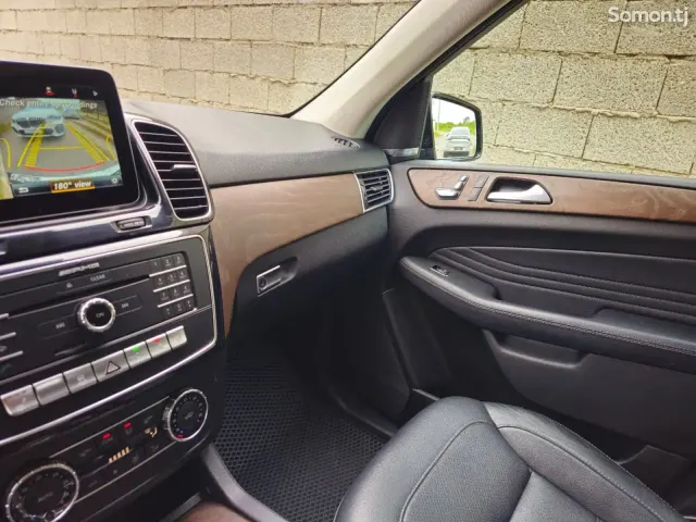 Mercedes-Benz GLE class 2016 · 3.5 AT