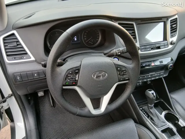 Hyundai Tucson 2017 · 1.7 AT