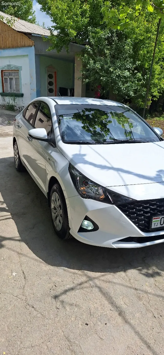 Hyundai Accent 2022 · 1.6 AT