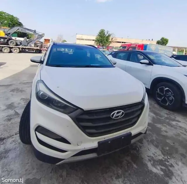 Hyundai Tucson 2016 · 1.6 AT