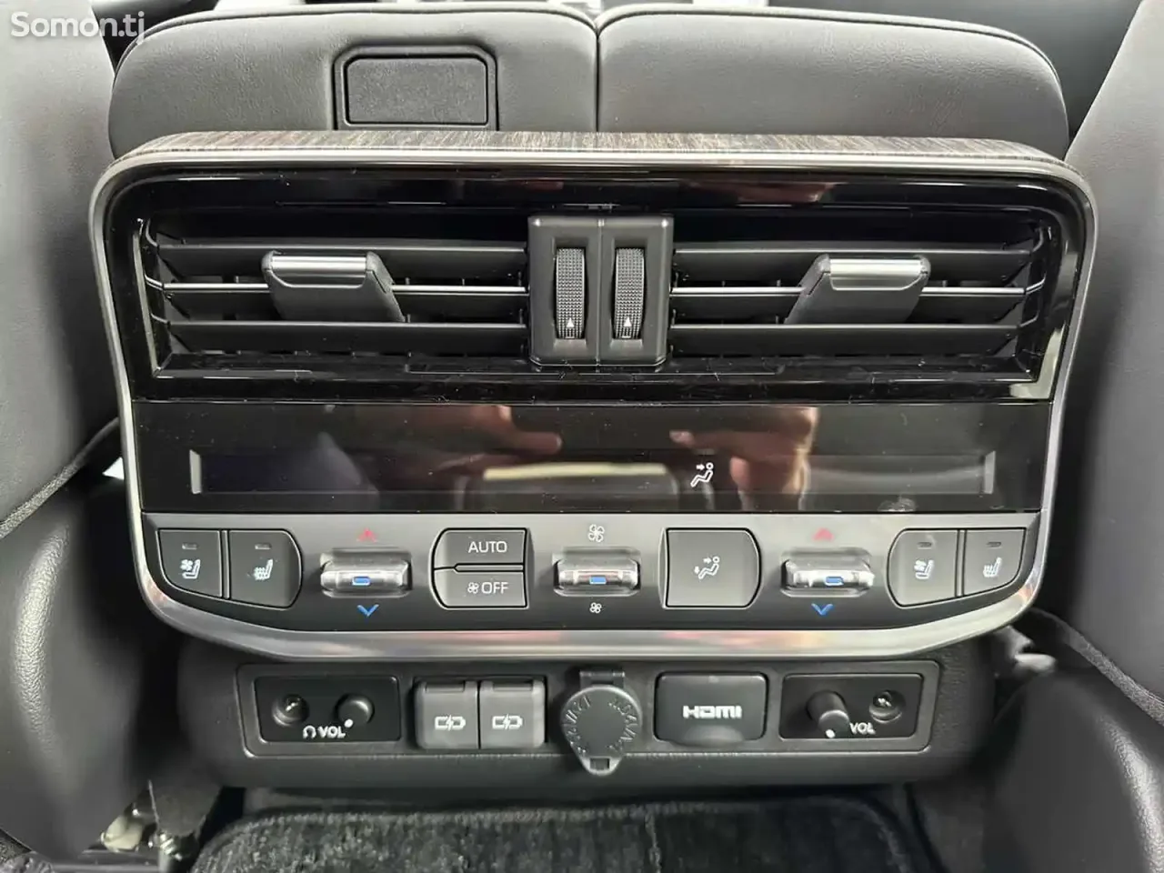 Toyota Land Cruiser 2025 · 3.5 AT