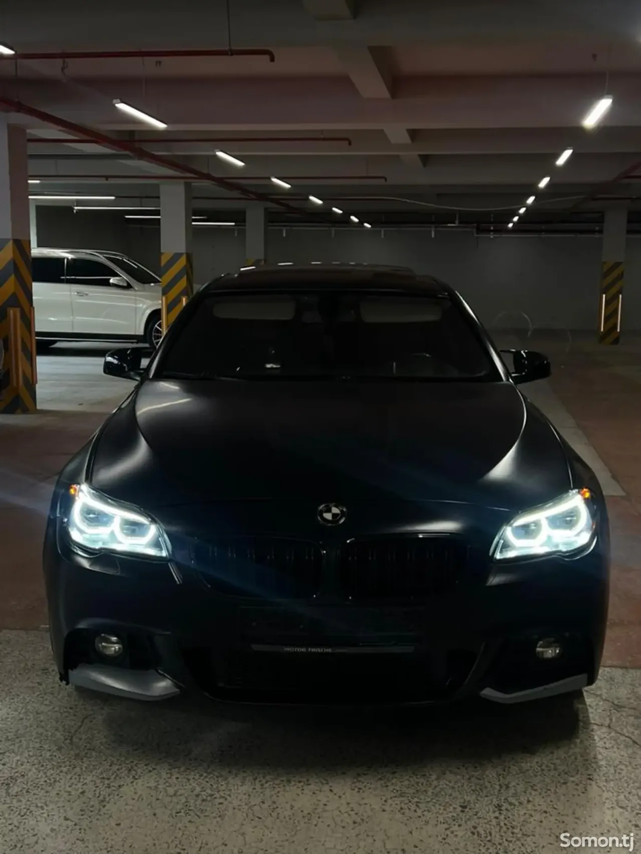 BMW 5 series 2013 · 2.5 AT