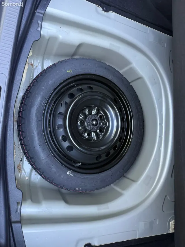 Toyota Camry 2018 · 2.5 AT