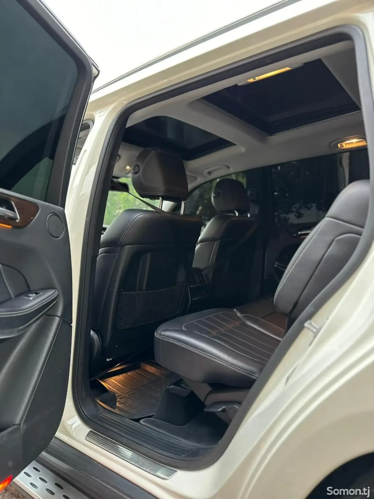Mercedes-Benz GL class 2013 · 4.5 AT
