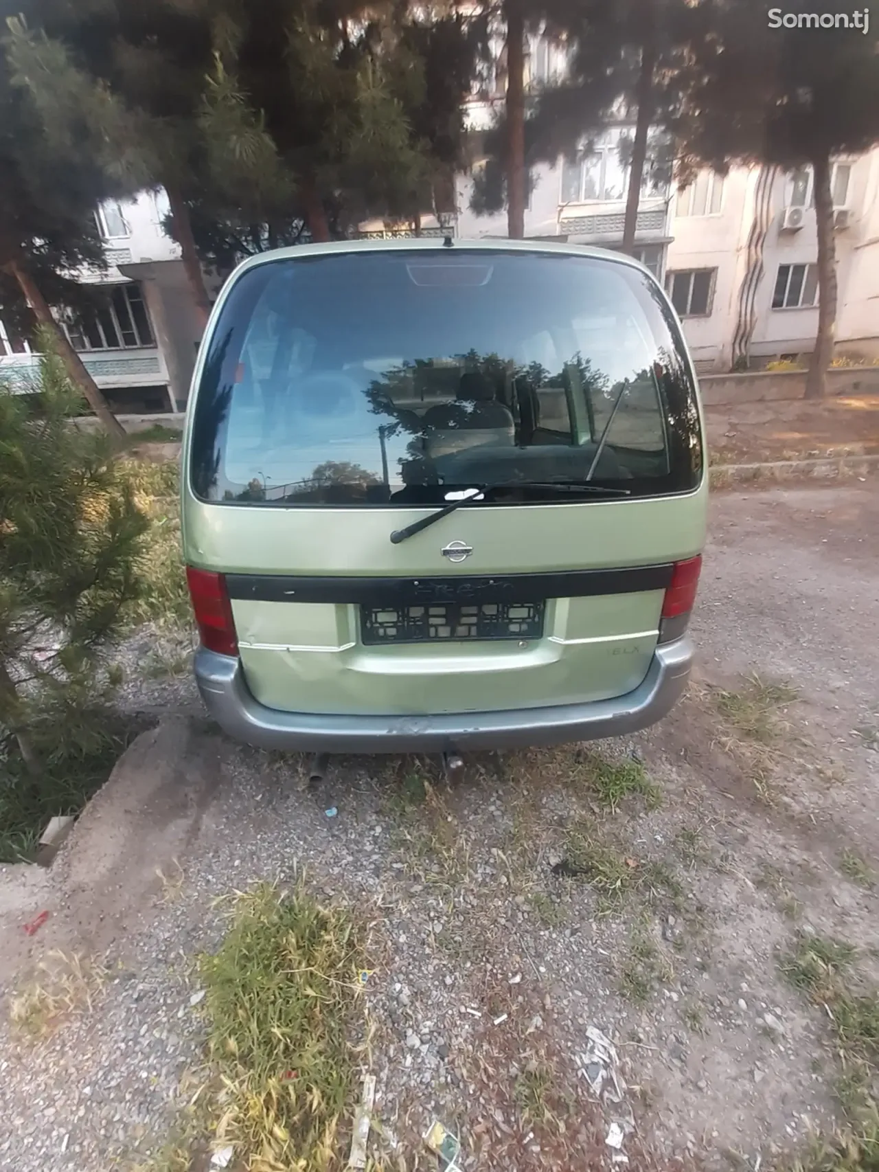 Nissan Serena 1997 · 1.5 MT