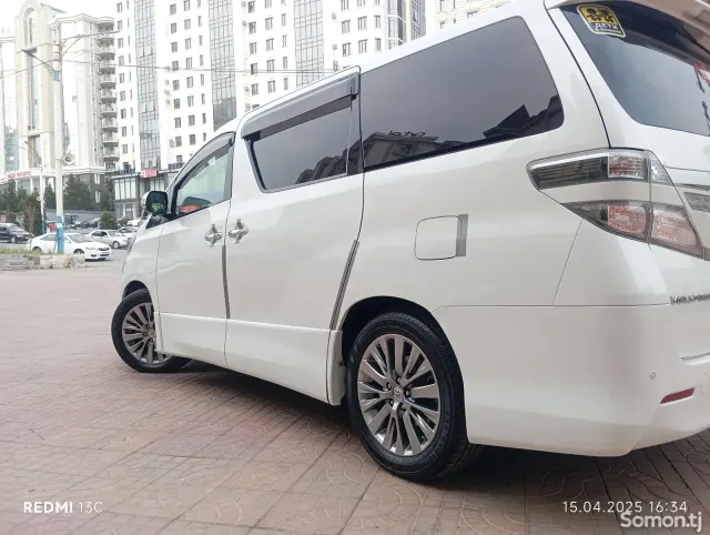 Toyota Vellfire 2014 · 2.4 AT