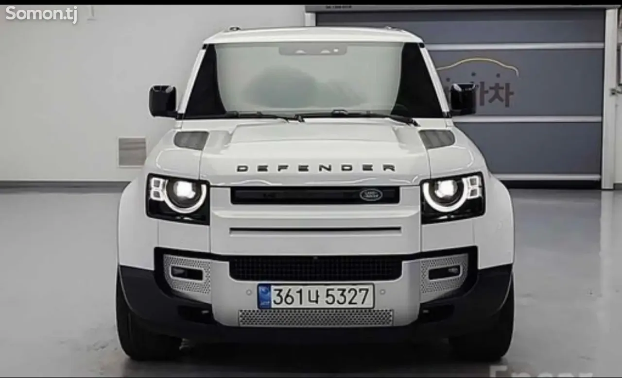 Land Rover Defender 2021 · 3.0 AT