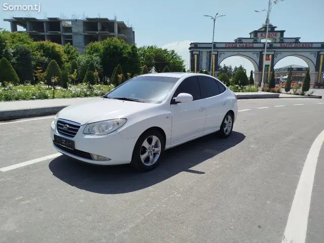 Hyundai Avante 2008 · 1.6 AT