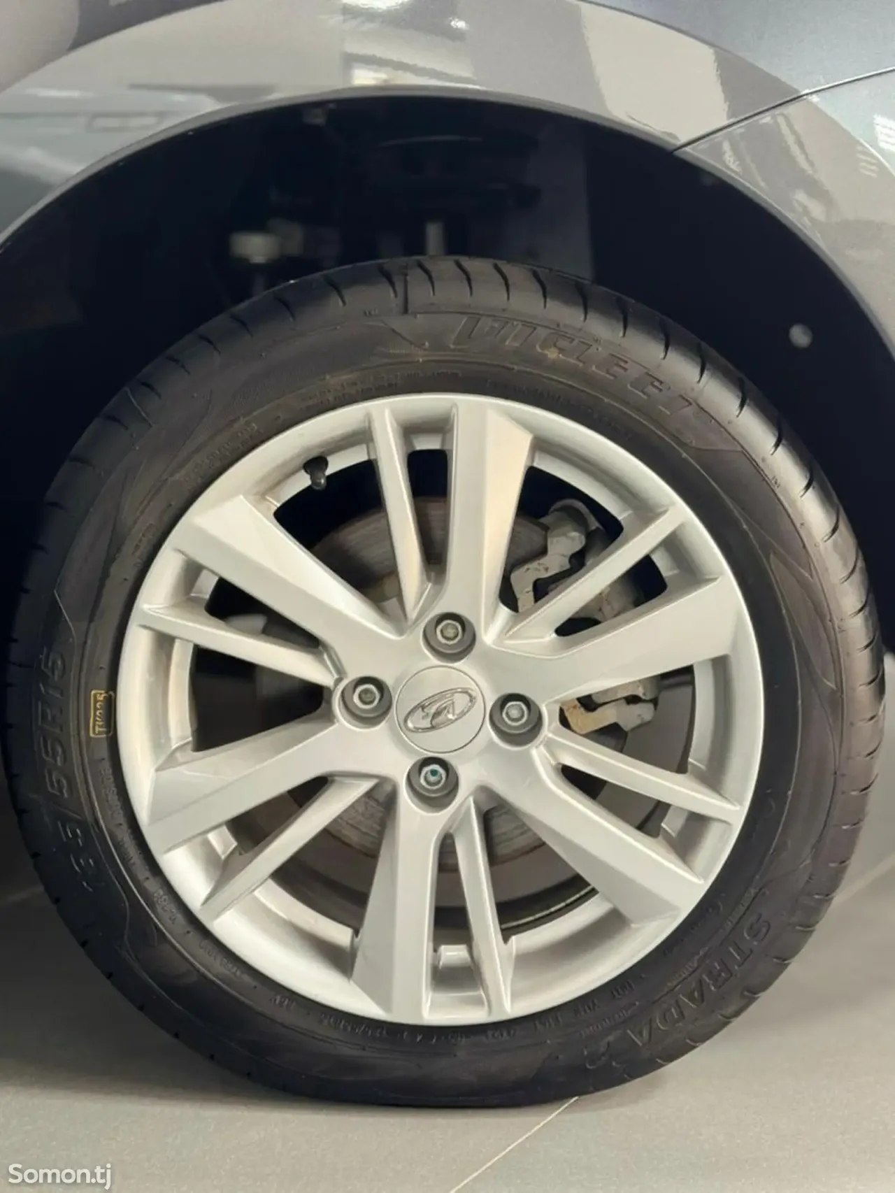 Lada (ВАЗ) Granta 2025 · 1.6 MT