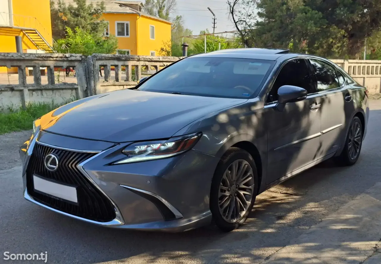 Lexus ES series 2014 · 3.0 AT