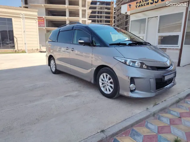 Toyota Estima 2015 · 2.4 CVT