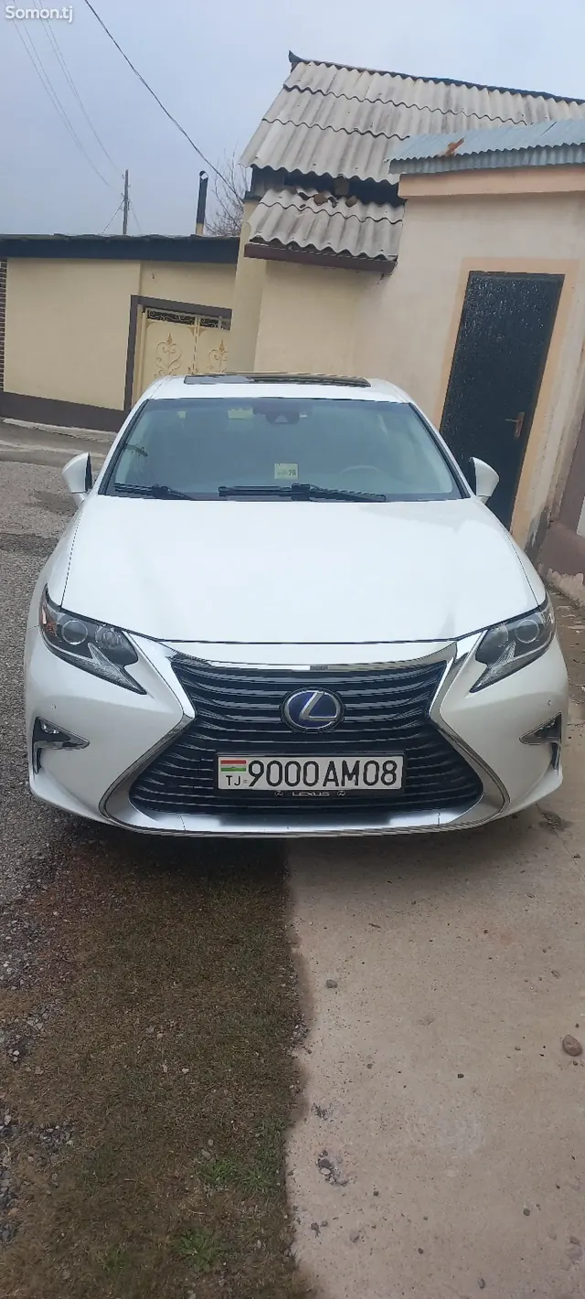 Lexus ES series 2016 · 2.5 AT
