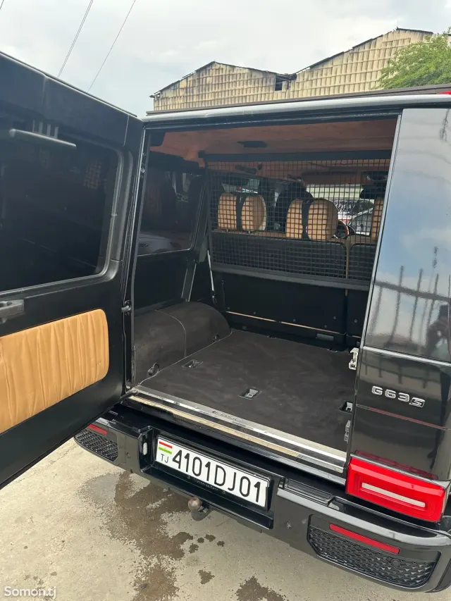 Mercedes-Benz G class 2009 · 5.5 AT