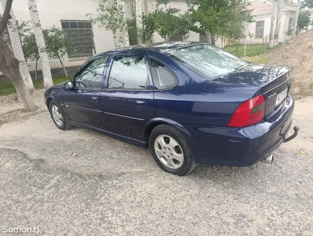 Opel Vectra B 1999 · 1.6 MT