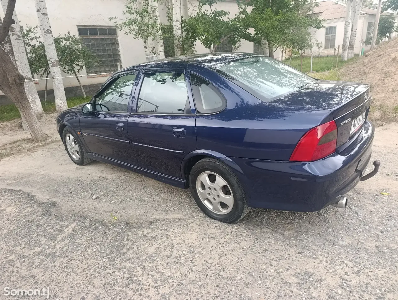 Opel Vectra B 1999 · 1.6 MT