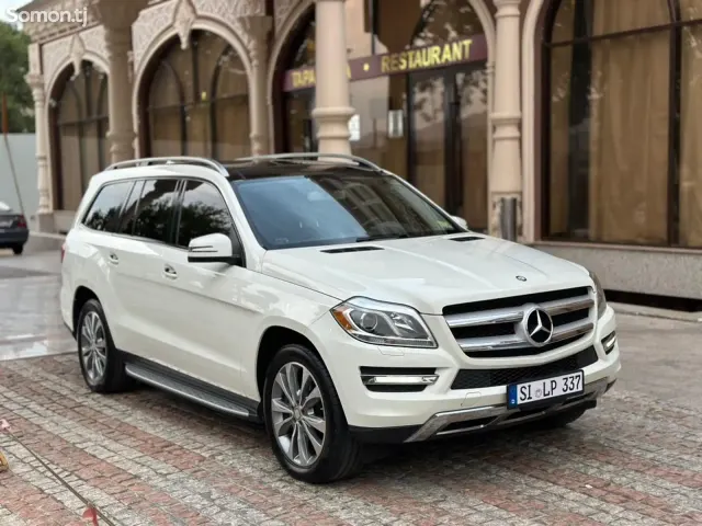 Mercedes-Benz GL class 2013 · 4.5 AT