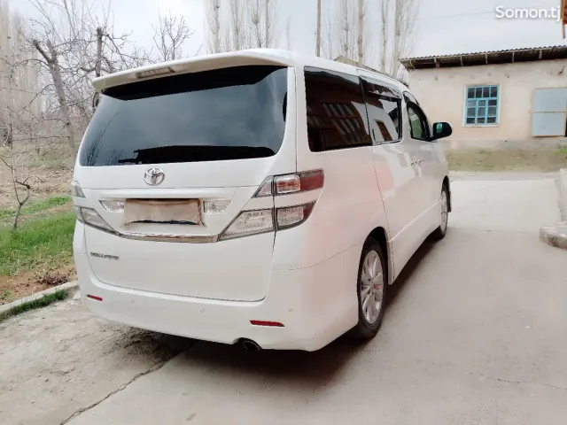 Toyota Vellfire 2014 · 2.4 AT