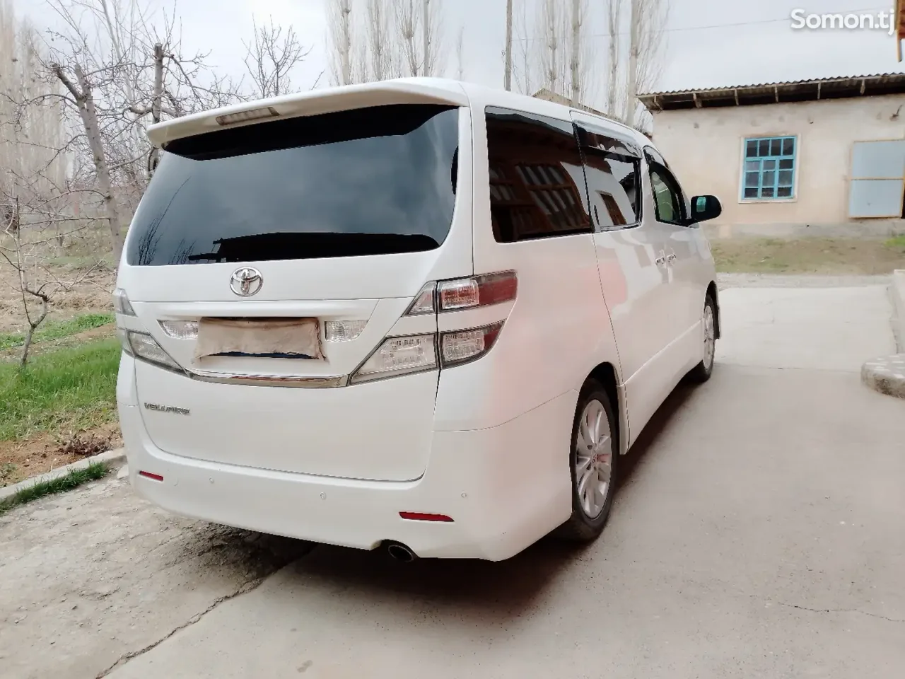 Toyota Vellfire 2014 · 2.4 AT