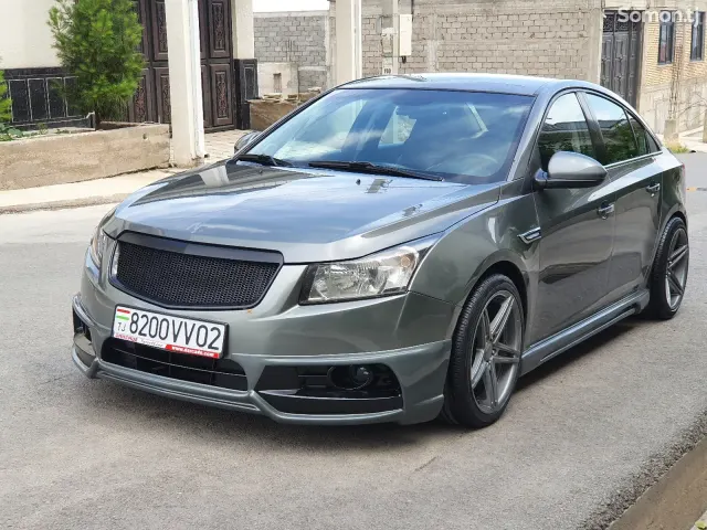 Chevrolet Cruze 2009 · 1.6 MT