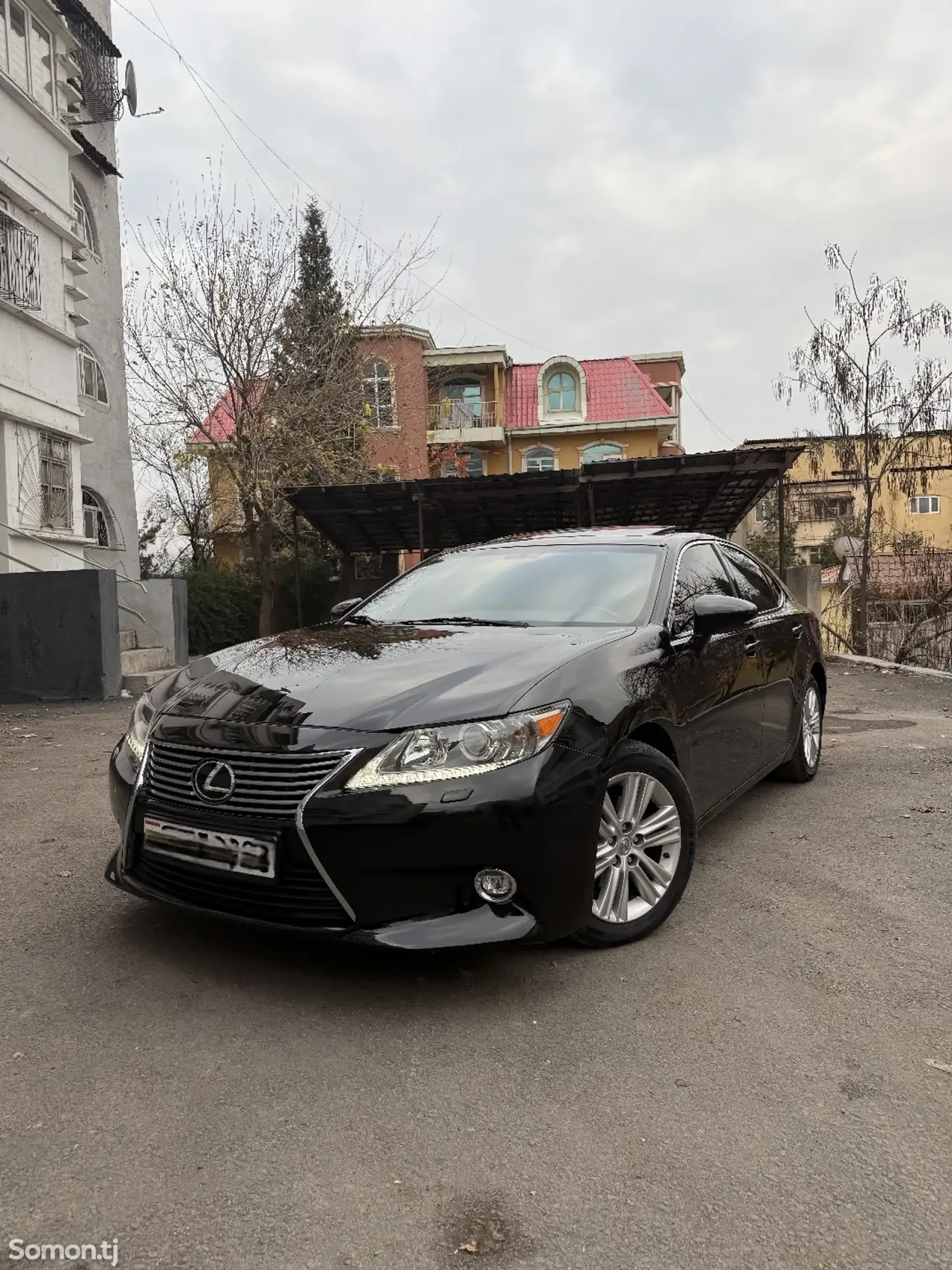 Lexus ES series 2014 · 2.5 AT