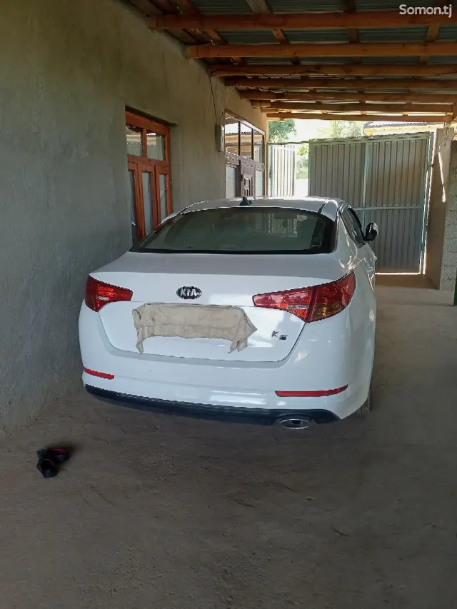 Kia K5 2012 · 2.0 AT